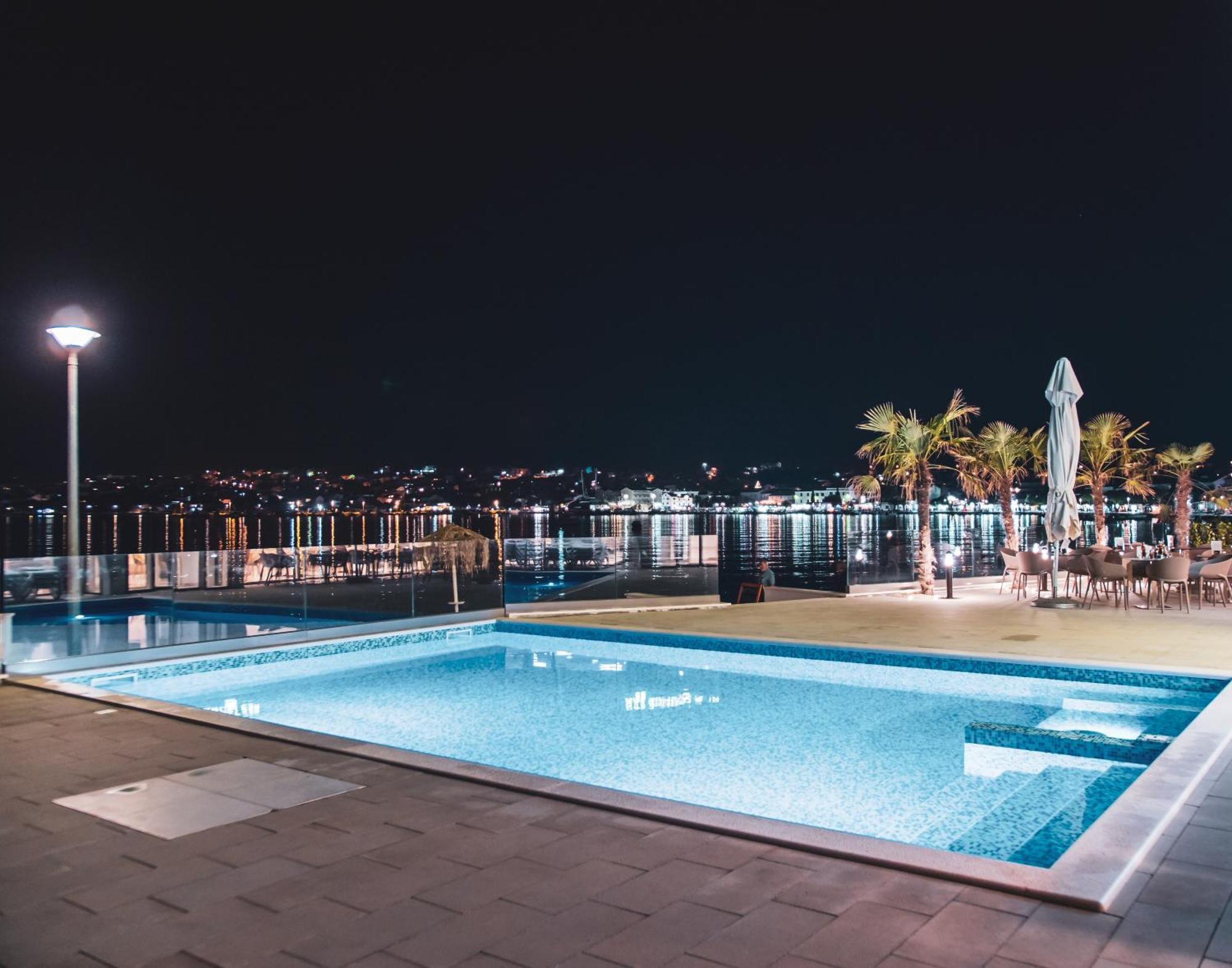 Kaneo Beach Hotel Novalja Luaran gambar