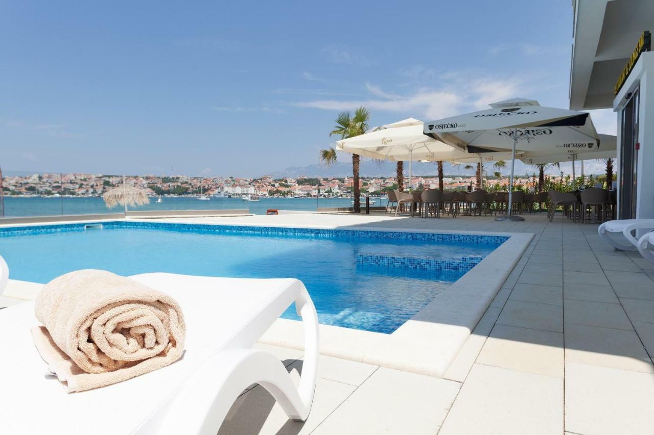 Kaneo Beach Hotel Novalja Luaran gambar