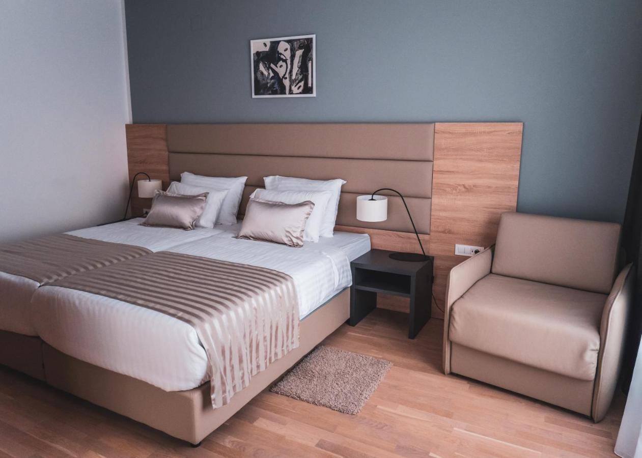 Kaneo Beach Hotel Novalja Luaran gambar